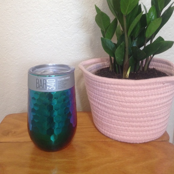 Cambridge Other - 16oz Wine Tumblr with Lid Faceted Rainbow NWT